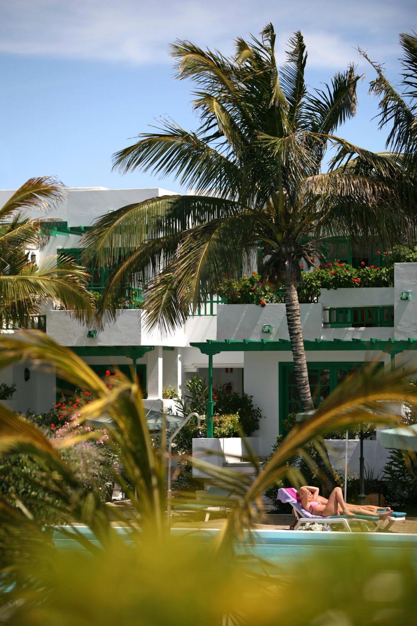 Nazaret Apartments Costa Teguise Exteriör bild
